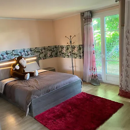 Logement Pres De Paris Pour Le Sejour Souhaite Villa